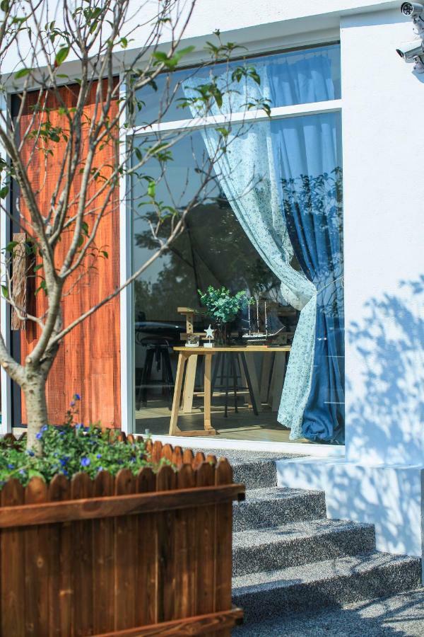 Admiring Island Appartement Tainan Buitenkant foto